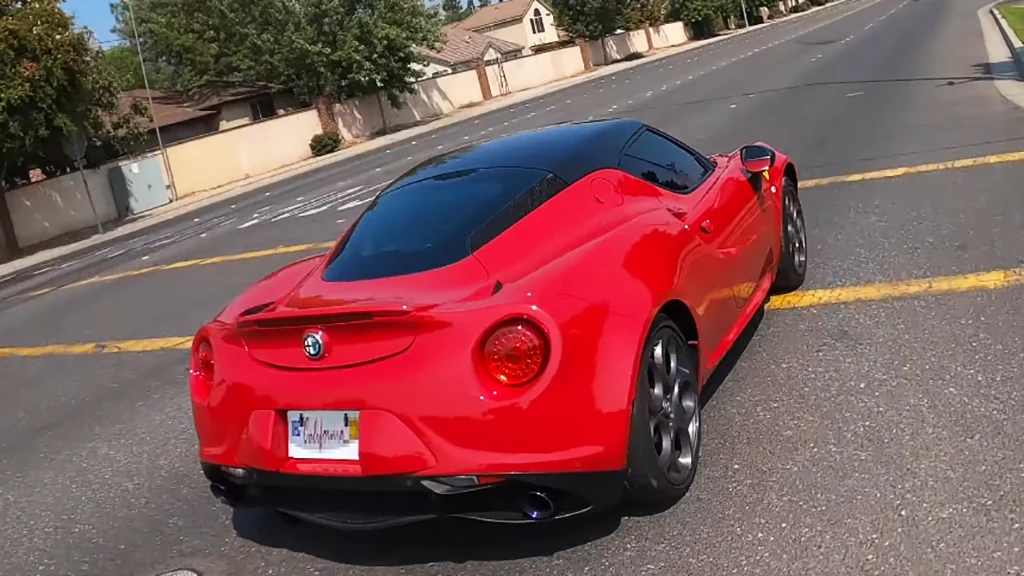 Alfa Romeo 4C Araç İncelemesi