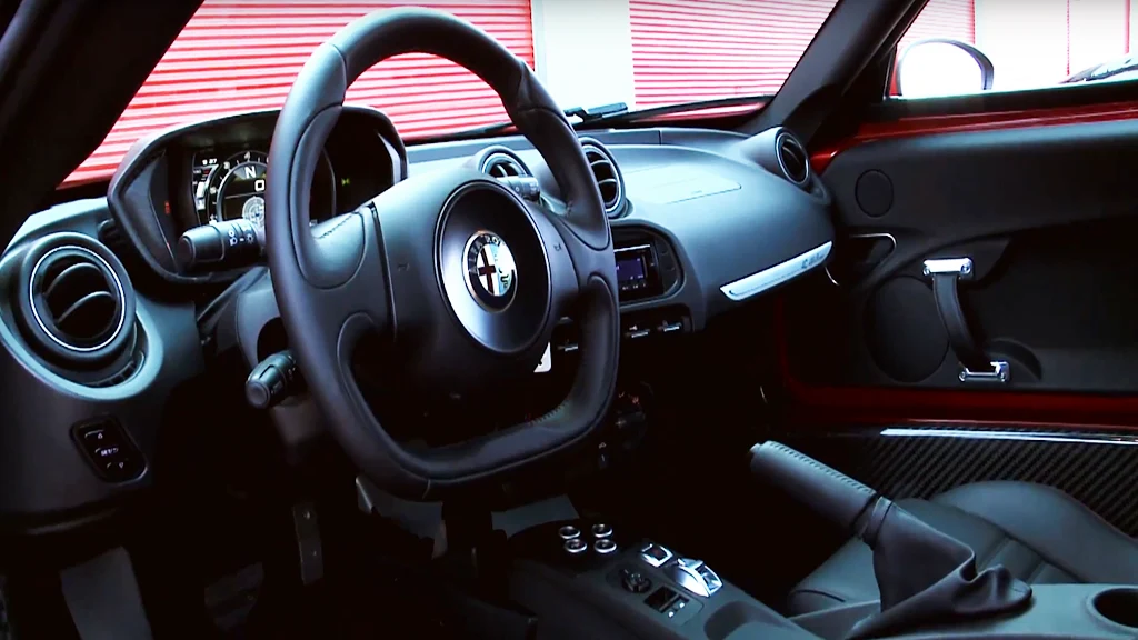Alfa Romeo 4C Direksiyon