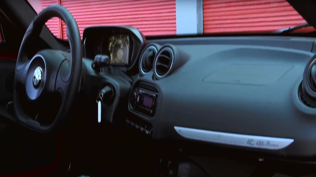 Alfa Romeo 4C İç Mekan