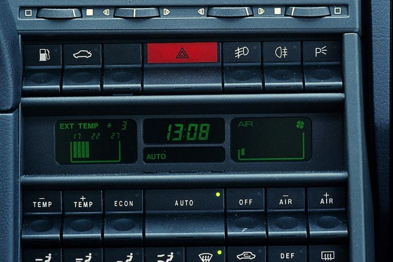 Alfa Romeo 164 Dijital Kliması