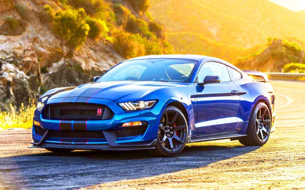 Ford Mustang Nasıl Araba?